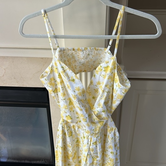 Makenna Midi Dress in Butter Floral The Drop Size Medium NWT - Picture 2 of 12